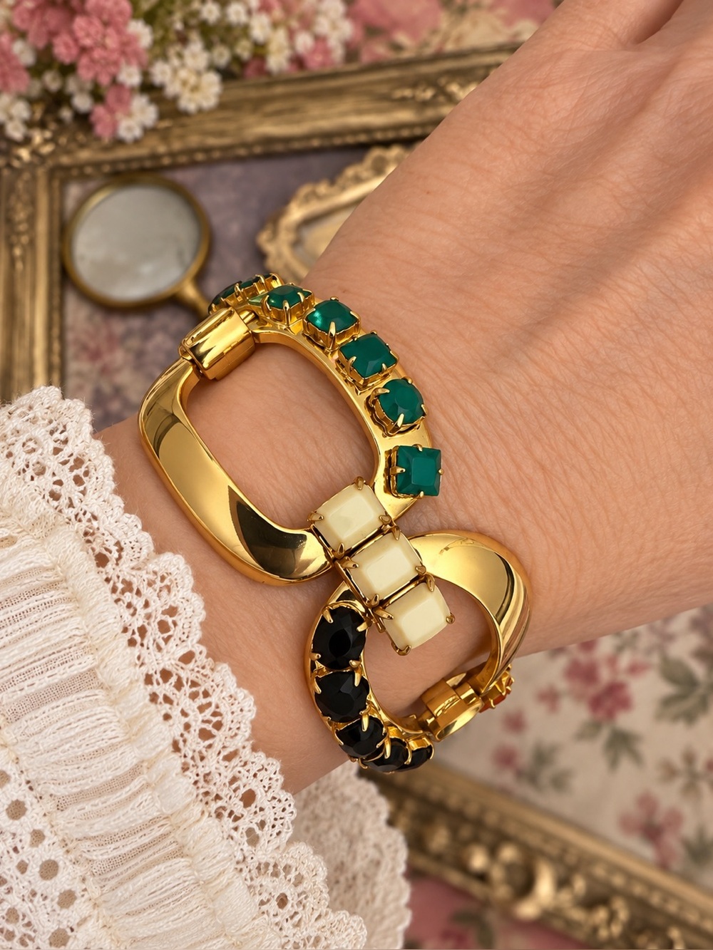 KATE SPADE • Vintage Gold Multicolor Stone Crystal Statement Link Bracelet - Picture 2 of 7